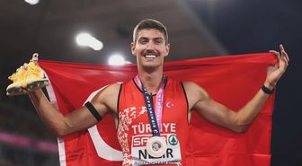 İsmail Nezir'den tarihi bronz madalya