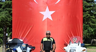 25 yıllık efsane trafik polisine yeni motosiklet