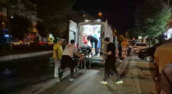 Eskişehir'de refüj sulaması kazaya neden oldu: Motokurye yaralandı