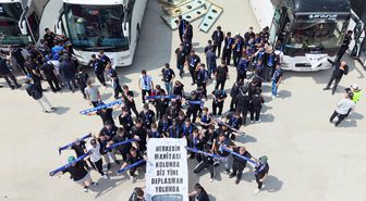 Erzurumspor taraftarı Diyarbakır deplasmanına büyük konvoyla uğurlandı
