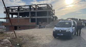 Eskişehir'de inşaattan düşen işçi öldü
