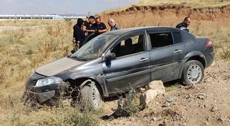 Eskişehir'de Otomobil Yoldan Çıktı
