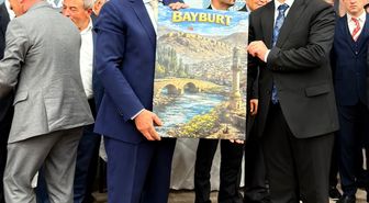 MHP Bayburt'ta Turan Çalışkan yeniden başkan