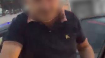 Esenyurt'ta yol verme kavgası: Otomobilden inip sürücüye saldırdı