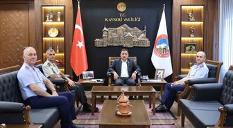 Kayseri'de Görev Süresi Dolan Komutanlardan Vali Çiçek'e Veda Ziyareti
