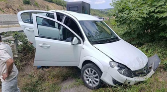 Kavak'ta Trafik Kazası: 5 Yaralı