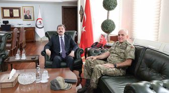Gazi Tümgeneral Davut Ala, Samsun Valisi'ne Veda Ziyareti Gerçekleştirdi