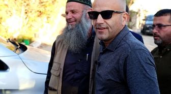 ABD'den dönen Filistinli, ailesinin İsrailli yerleşimcilerce kuşatıldığını anlattı