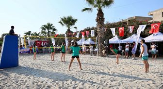 Bodrum'da Plaj Voleybolu Şenliği Sona Erdi