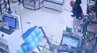 Malatya'da Fırtına Eczanede Paniğe Neden Oldu