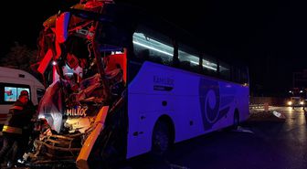 Nurdağı'nda Otobüs Tıra Çarptı: 2 Ölü, 17 Yaralı