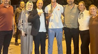 İzmirli Milli Atlet İsmail Nezir'e Coşkulu Karşılama