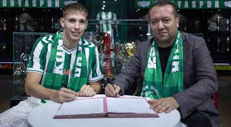 Konyaspor, Rajmund Toth ile 4 Yıllık Sözleşme İmzaladı