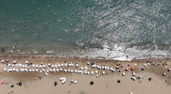 Mersin'de Sıcak Hava Sahilleri Doldurdu