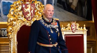 Norveç Kralı 5. Harald hastaneye kaldırıldı, Veliaht Prens görevi devraldı