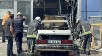 Park Halindeki Otomobilde Yangın