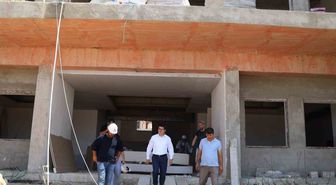 Arsuz'da 72 derslikli 3 okul inşaatı incelendi