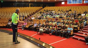 Aydın'da Motosiklet Sürücülerine Güvenli Sürüş Eğitimi