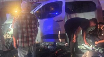 Akyazı'da korkunç kaza: 2'si ağır 7 yaralı