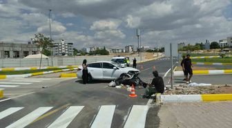 Adıyaman'da motosiklet ile otomobil çarpıştı: 1 yaralı