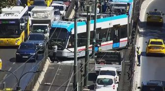 T1 Hattında Tramvay Raydan Çıktı, Seferler Aksıyor