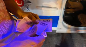 Dürüst Vatandaş 30 Bin Lirayı Polise Teslim Etti