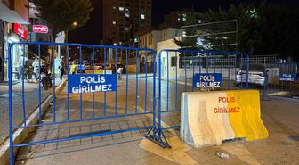Esenyurt'ta aranan şahıs nezarette intihar etti