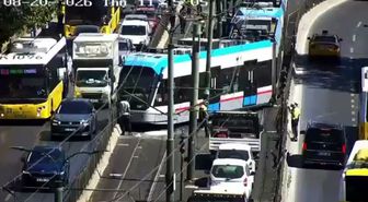 T1 Tramvayı Raydan Çıktı: Seferler Kısmen Durduruldu