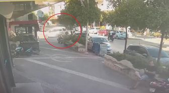 Manavgat'ta motosiklet ile hafif ticari araç çarpıştı: 1 yaralı