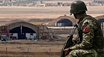 İsrail’in 8 kez vurduğu üste Türk askeri var mı? Suriye açıkladı