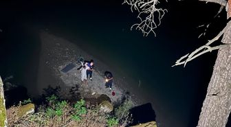 Kozan'da Botla Mahsur Kalan 2 Kişi Kurtarıldı