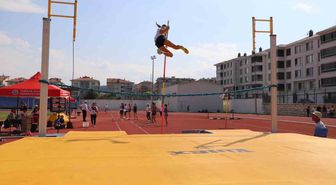 30 Ağustos Zafer Kupası U18 Atletizm Şampiyonası Kütahya'da Sona Erdi