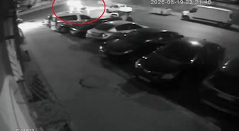 Esenyurt'ta Motosiklet-Taksi Çarpışması Kamerada