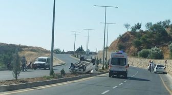 Adıyaman'da Takla Atan Otomobilde 1 Yaralı