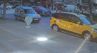 Kırmızı Işıkta Geçmeye Çalışan Kadına Otomobil Çarptı