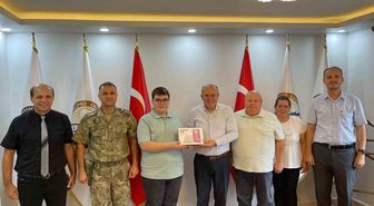 Fen Lisesini Kazanan Köy Okulu Öğrencisine Kaymakamdan Tablet Sözü Yerine Getirildi