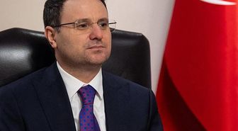 Bakan Gürlek duyurdu: Tribünler ile turistik mekanları mesken tutan çetelere dev operasyon