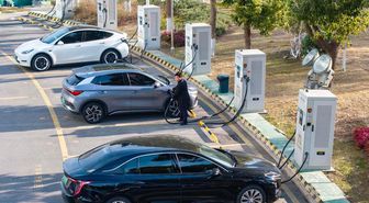 Çin'de elektrikli araç şarjı ve veri hizmetleri elektrik tüketimi temmuzda hızla arttı