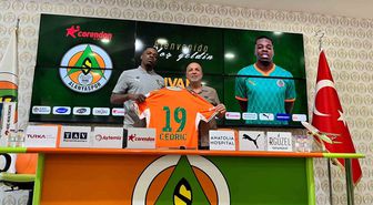 Alanyaspor, Ivan Cedric'i 4 yıllığına kadrosuna kattı