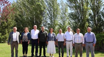 Eskişehir'de 8 CHP'li Başkan Yeni Parti'ye Geçti, Dökmeci CHP'de Kaldı