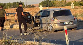 Eskişehir'de kavşak kazası: 3 yaralı