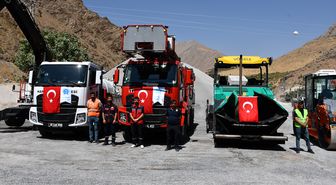 Hakkari'ye 20 yeni araç ve iş makinesi