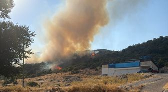 Kaş'ta Makilik Yangına Müdahale