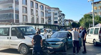 Elazığ'da Zincirleme Kaza: Kazadan Kaçan Kadına Motosiklet Çarptı