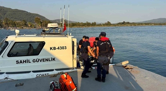 Sedir Adası'nda Kayalıklardan Düşen Vatandaşın Sahil Güvenlik ile Tahliyesi