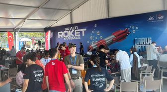 Gençler Su Altı Roketlerini TEKNOFEST'te Test Ediyor