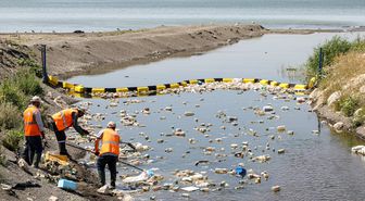 Van Gölü'nü Korumak İçin Derelere Yüzer Bariyer