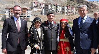 Genelkurmay Başkanı Bayraktaroğlu, memleketi Artvin'de