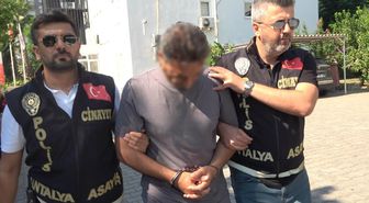 Emekli polis otoparkta kadını vurdu