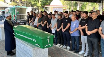 Tarsus'ta Kanalda Boğulan Öğretmen Toprağa Verildi
